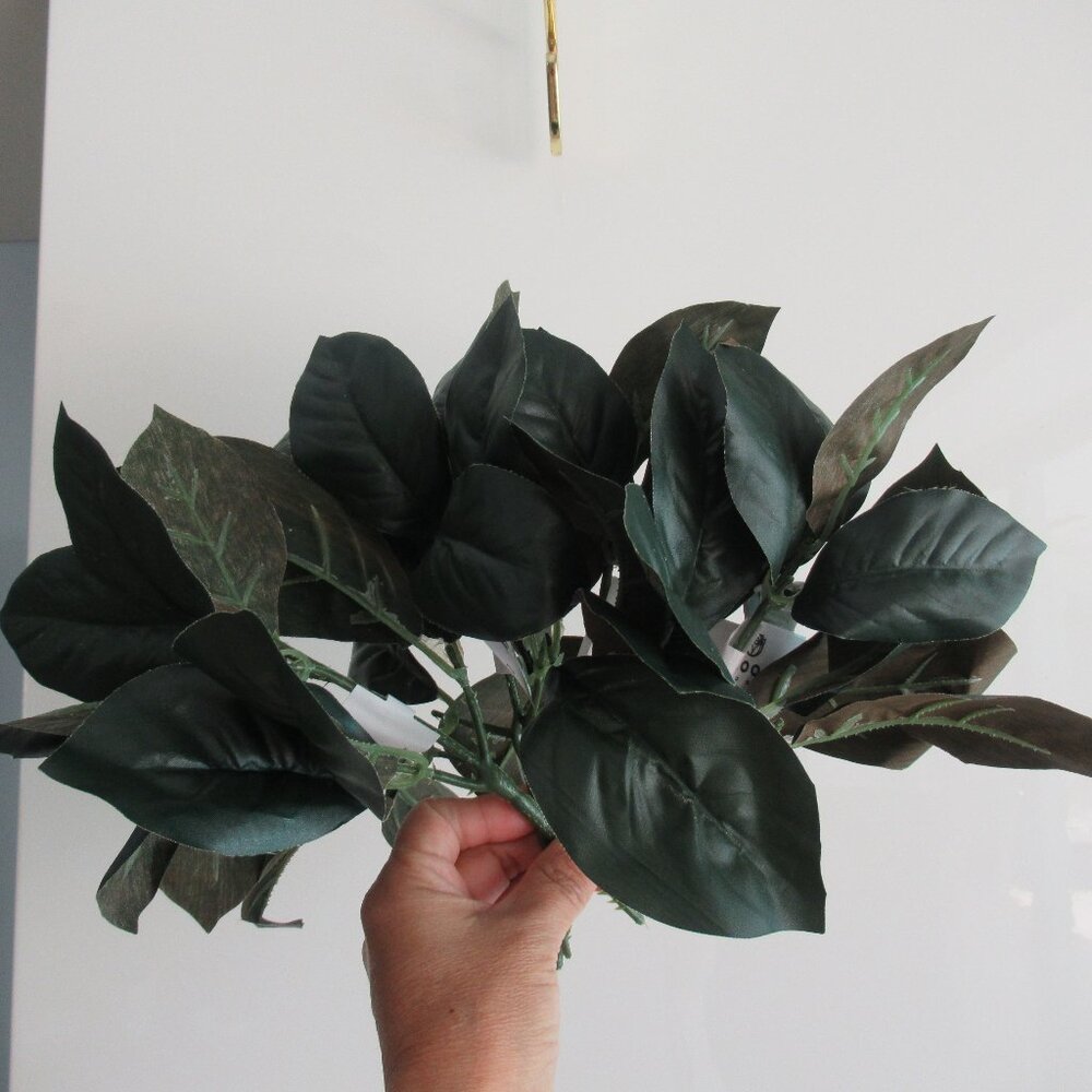 New Artificial flower Leaves Basic Greenery 9" H, Home Decor Lot of 4 units NWT